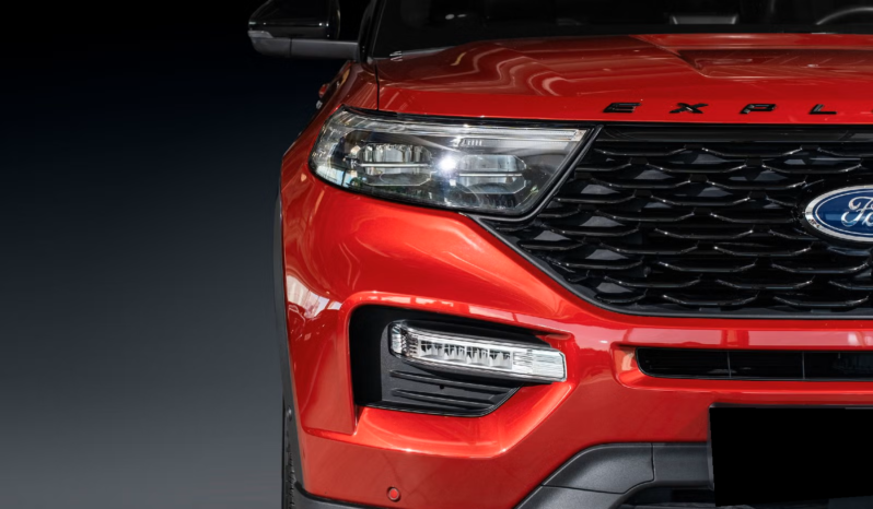 
								Ford Explorer PHEV ST-Line 7 places full									