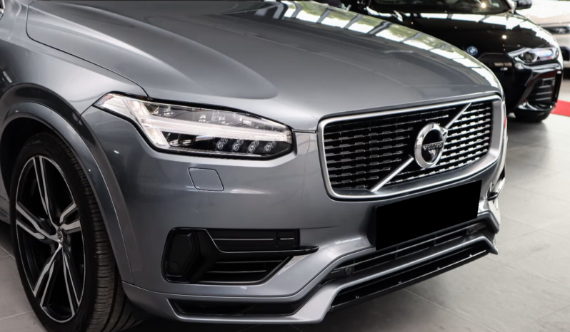 
								Volvo XC90 T8 R-Design AWD 7 places full									