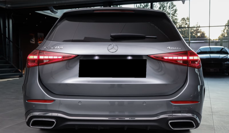 
								Mercedes-Benz C 220 d 4MATIC AMG Sport full									