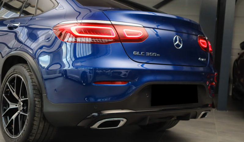 
								Mercedes-Benz GLC 300 e 4MATIC Coupé AMG Designo Night full									